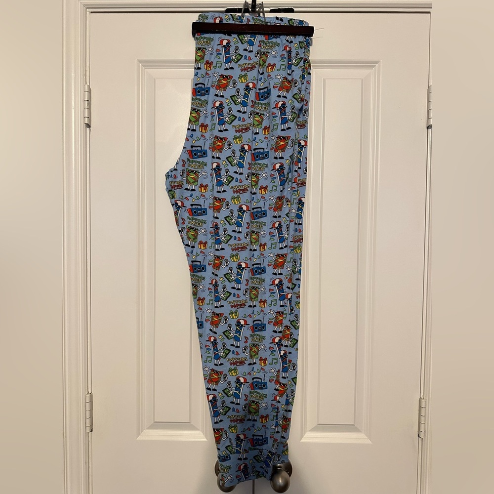New Men’s blue pajama lounge Christmas Rapping Paper pj pants size XL